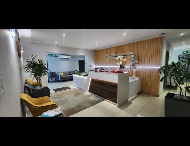 BUSINESS PROPERTY TO RENT IN CONSTANTIA